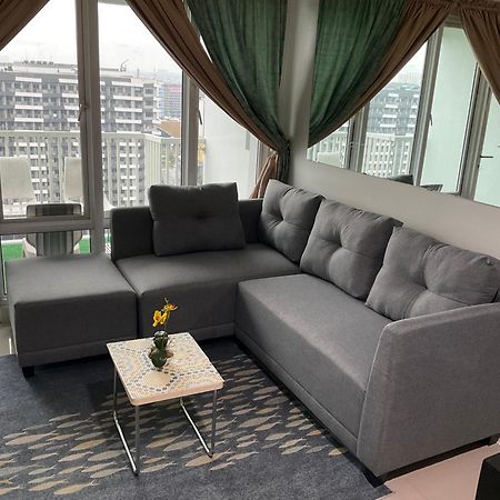 Sea 2-Br Unit With Free Parking Near Mall Of Asia Pasay Eksteriør billede