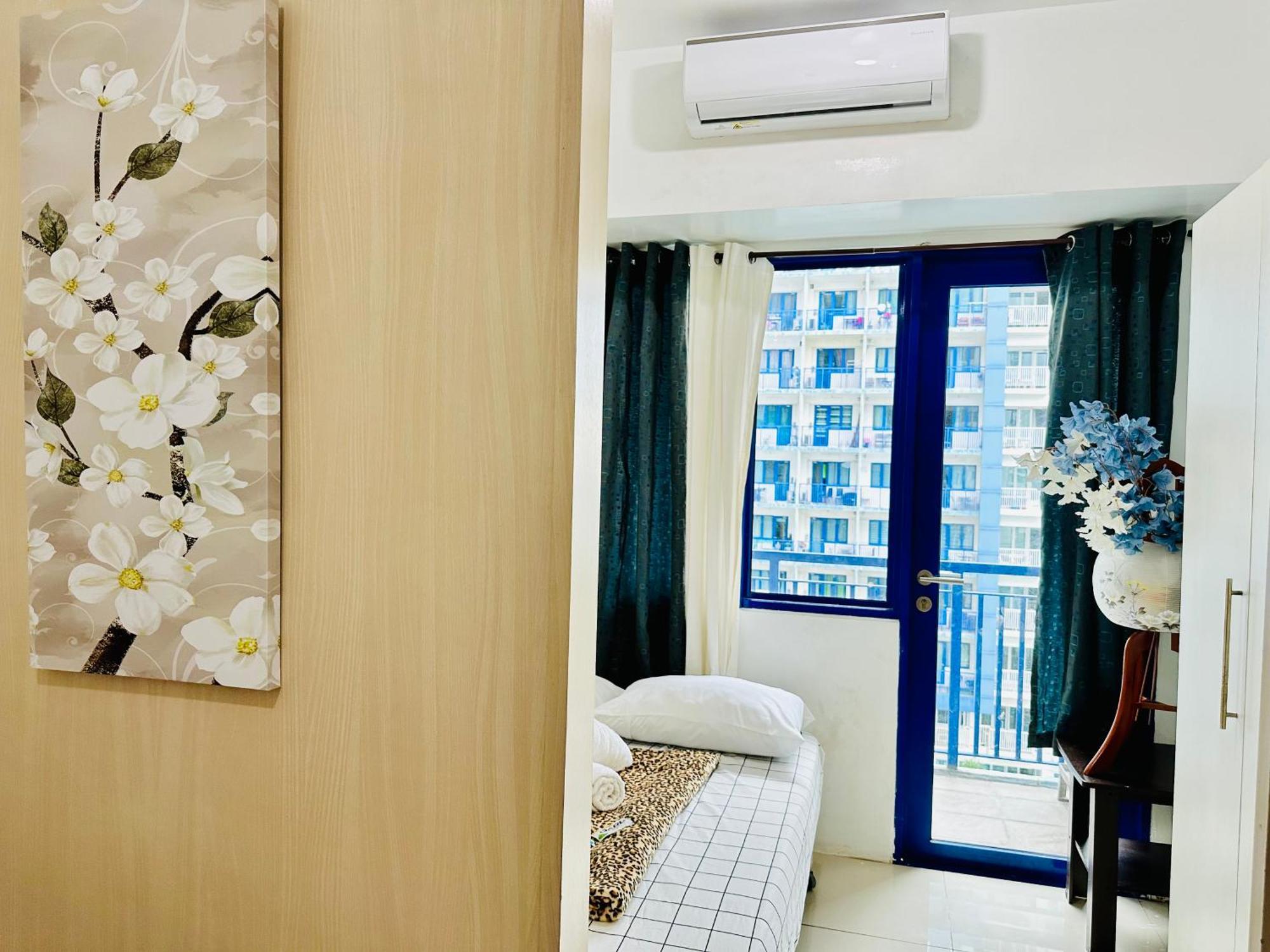 Sea 2-Br Unit With Free Parking Near Mall Of Asia Pasay Eksteriør billede