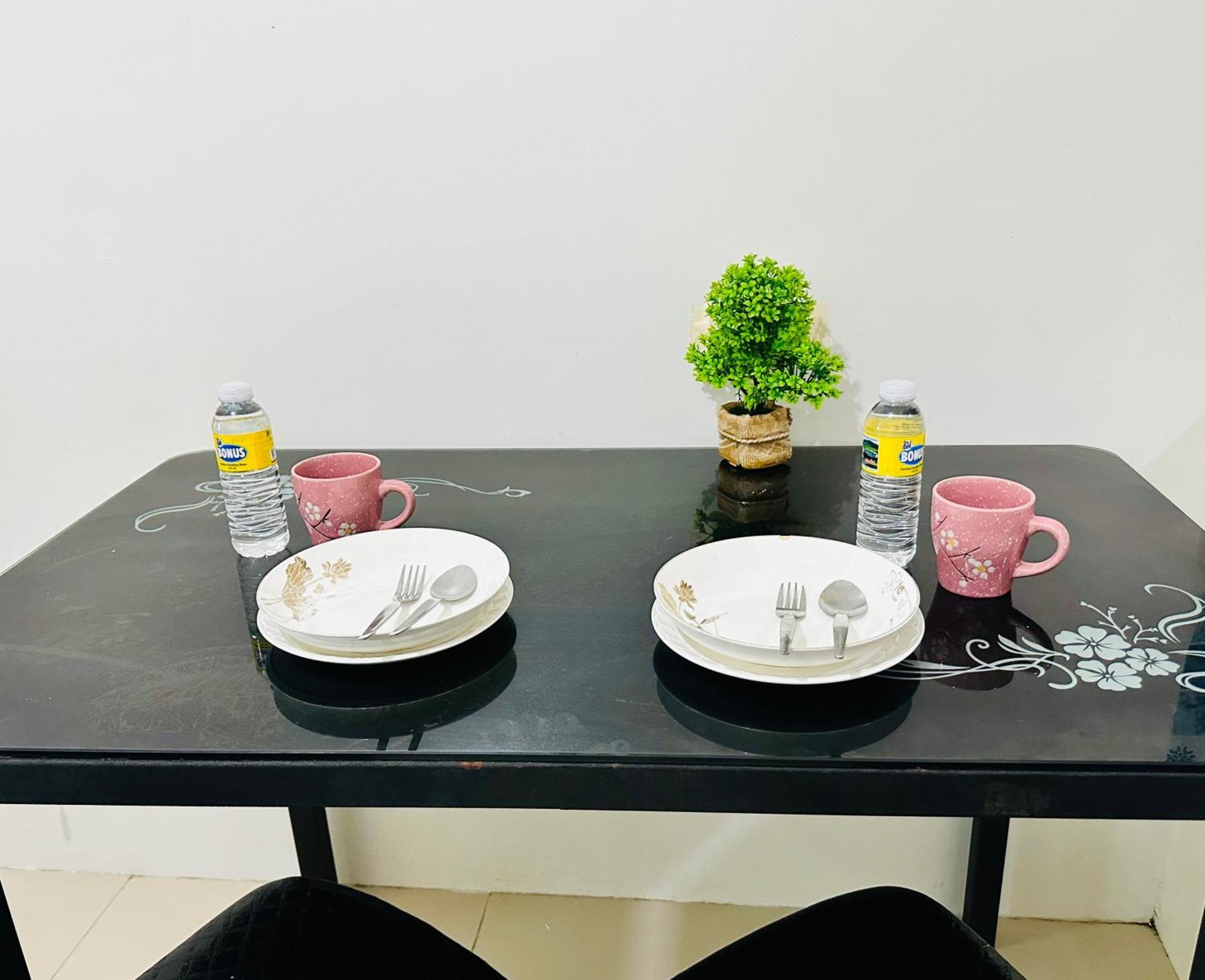 Sea 2-Br Unit With Free Parking Near Mall Of Asia Pasay Eksteriør billede