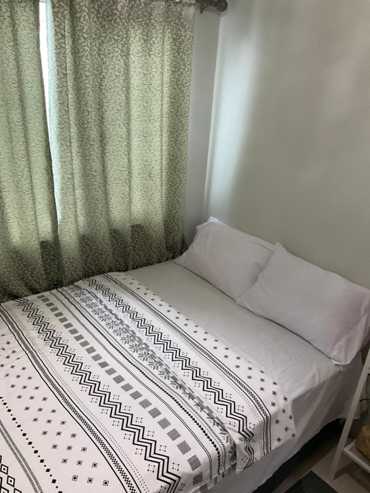 Sea 2-Br Unit With Free Parking Near Mall Of Asia Pasay Eksteriør billede