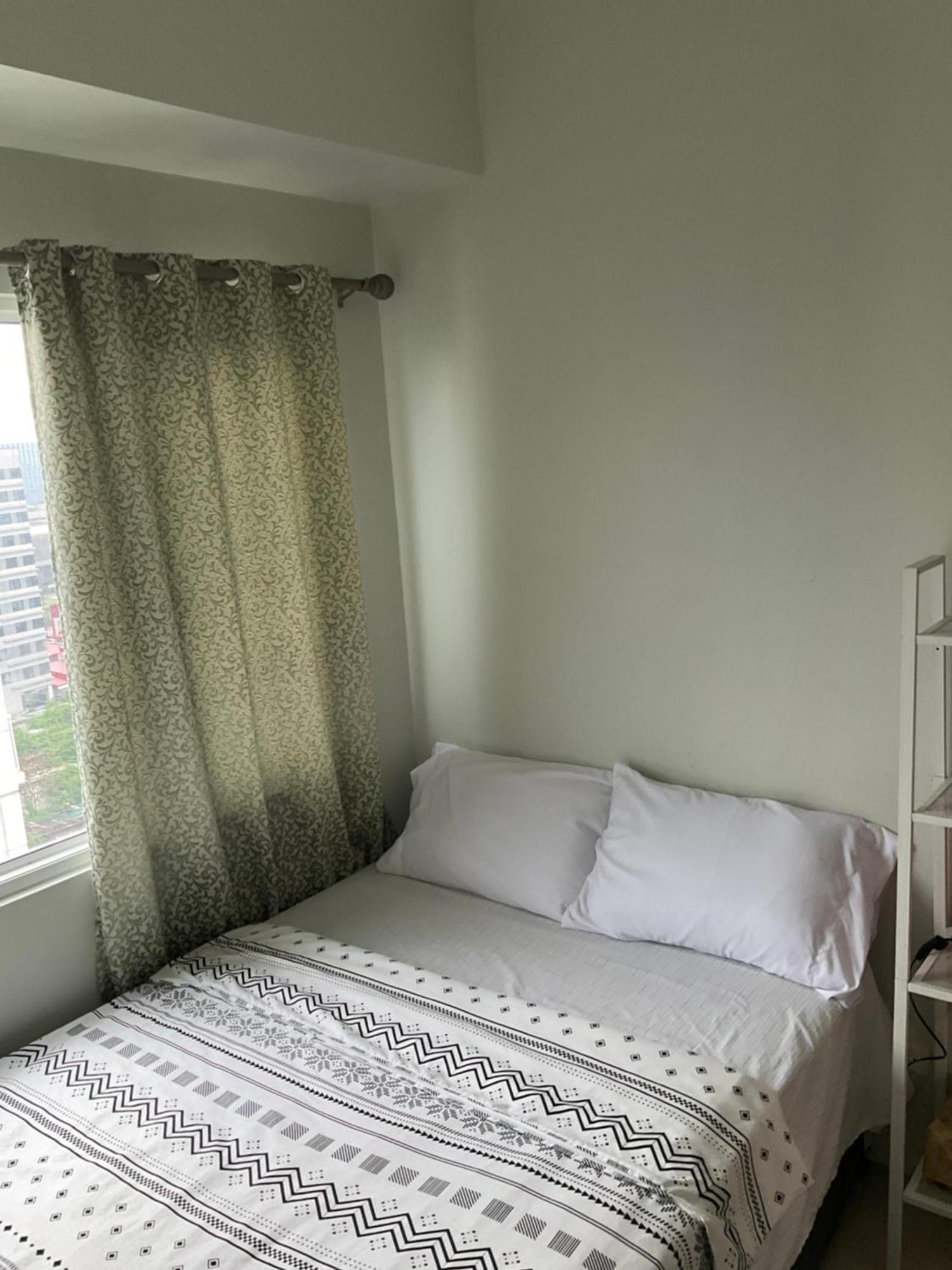 Sea 2-Br Unit With Free Parking Near Mall Of Asia Pasay Eksteriør billede